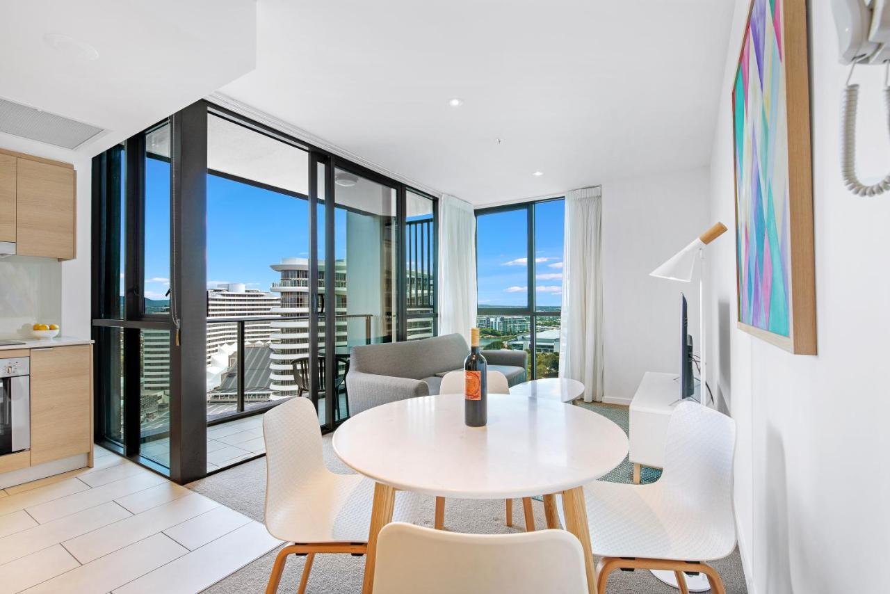 The Eureka Gold Coast Residence On Broadbeach Екстер'єр фото