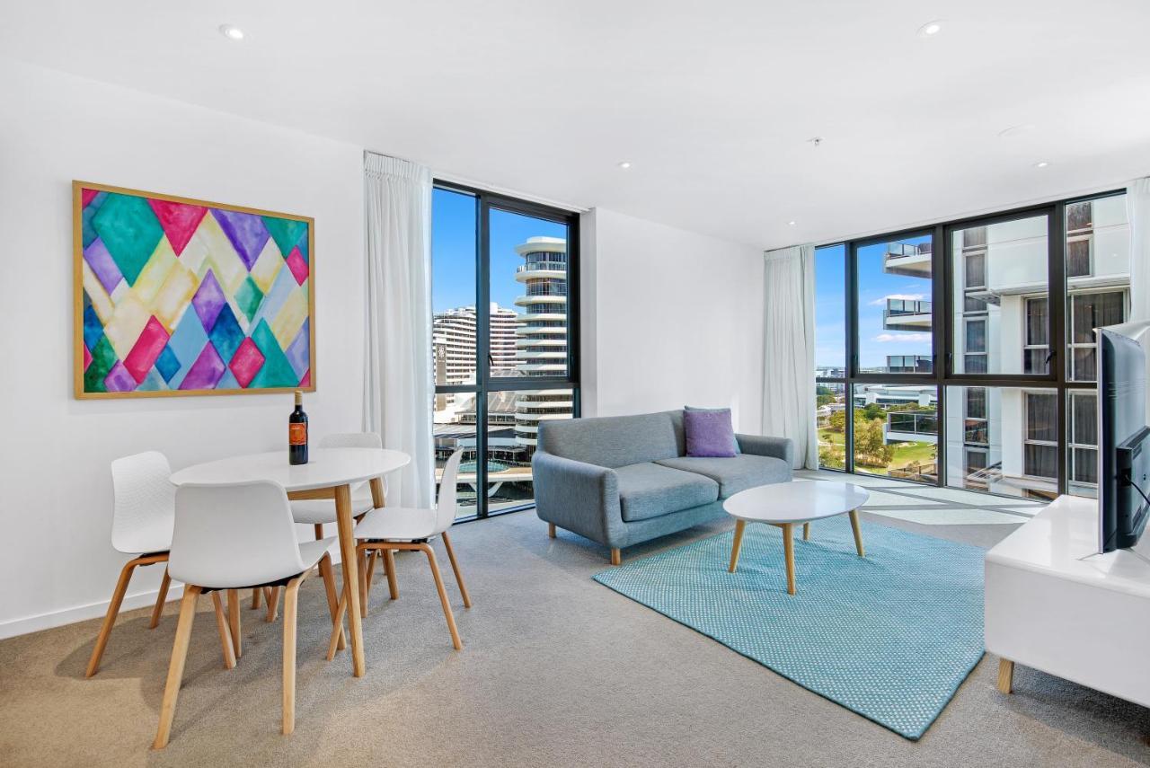 The Eureka Gold Coast Residence On Broadbeach Екстер'єр фото