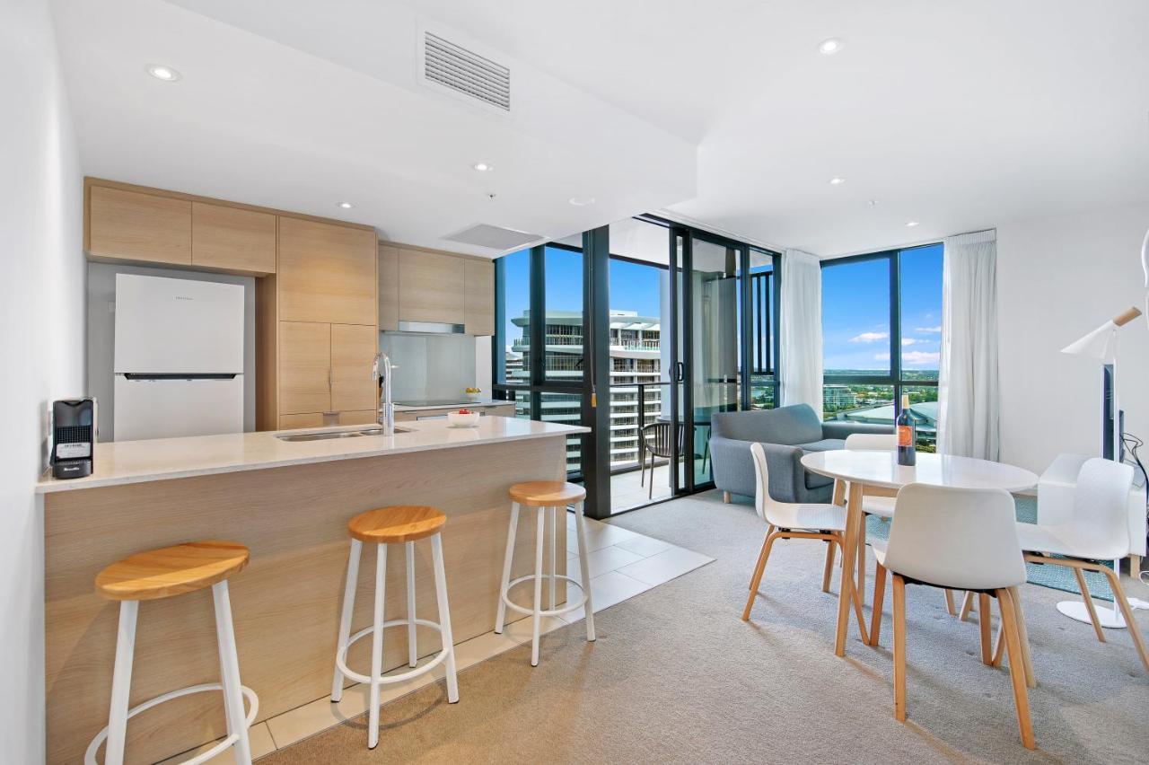 The Eureka Gold Coast Residence On Broadbeach Екстер'єр фото