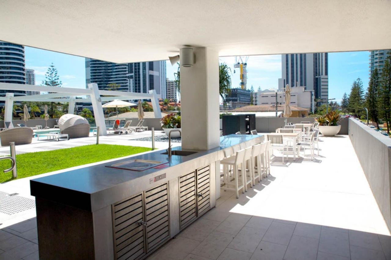 The Eureka Gold Coast Residence On Broadbeach Екстер'єр фото