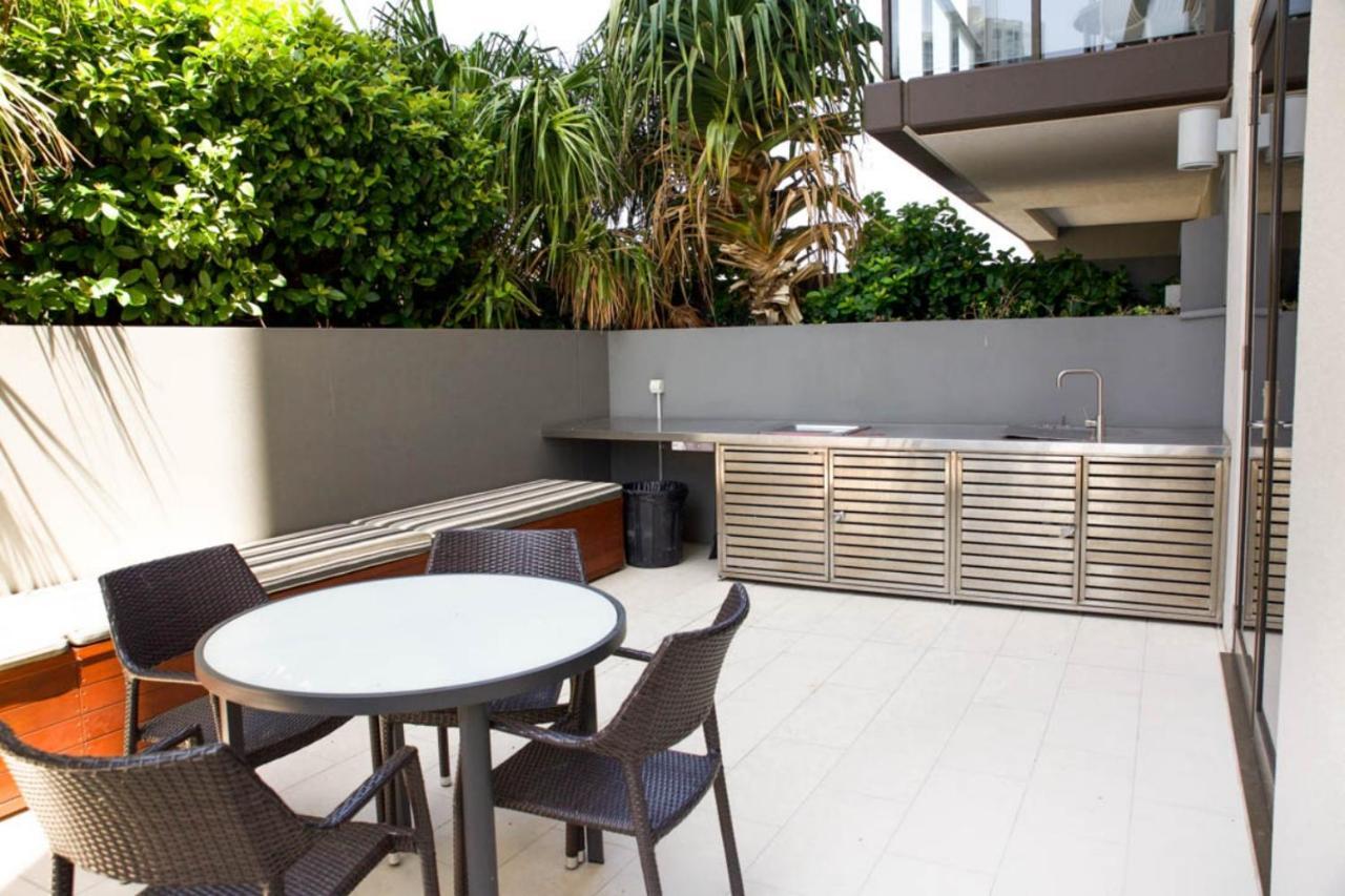 The Eureka Gold Coast Residence On Broadbeach Екстер'єр фото